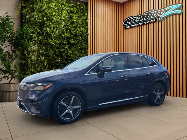Used 2023 Mercedes-Benz EQE 500 4MATIC SUV w/ Exclusive Trim Package image 40