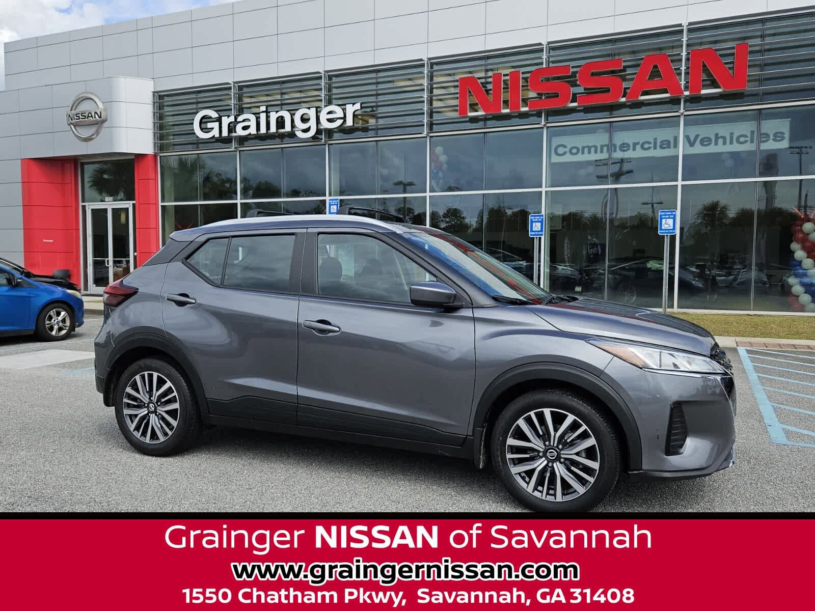 Used 2021 Nissan Kicks SV FWD image 1