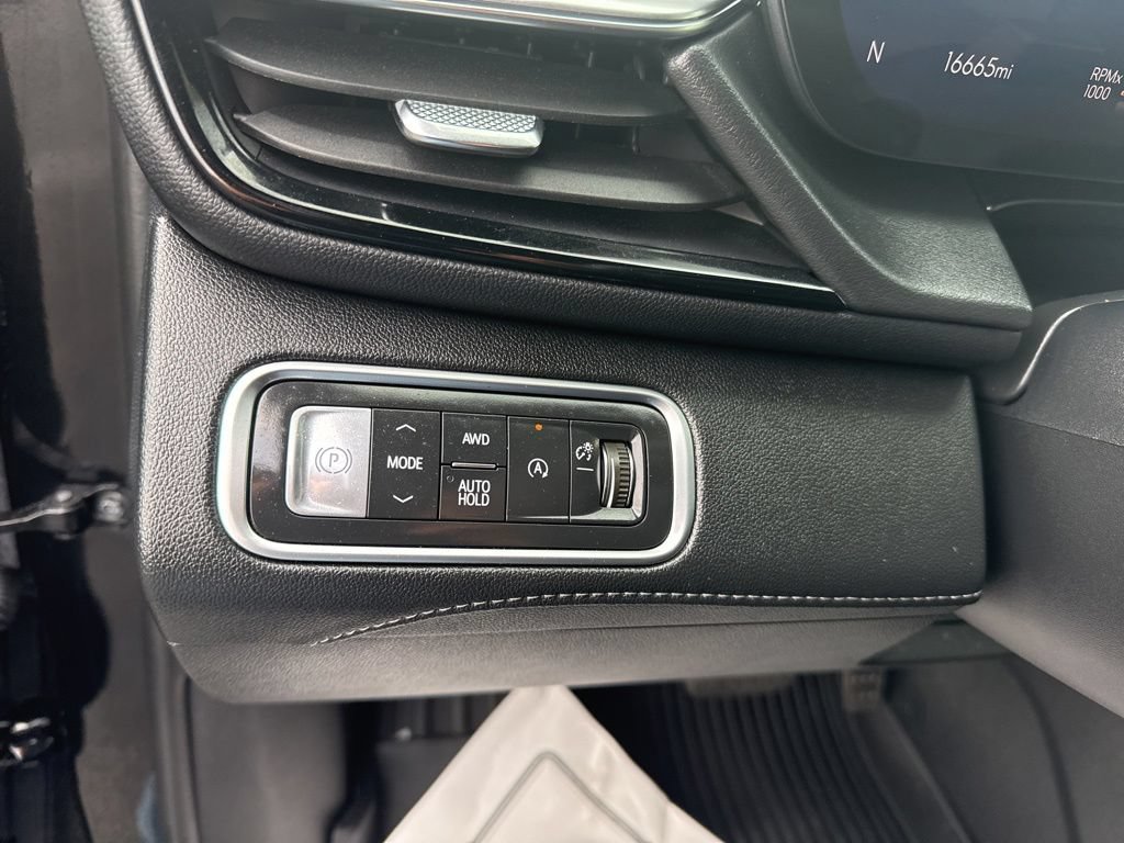 Used 2025 Buick Enclave Avenir w/ Super Cruise Package AWD/4WD image 19