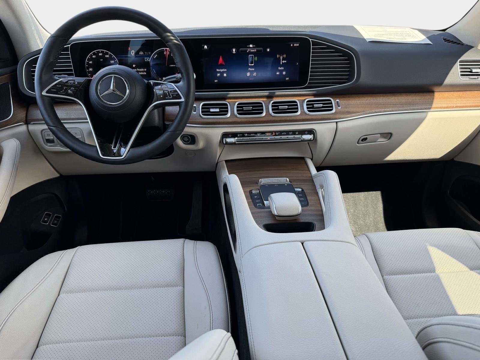 Used 2025 Mercedes-Benz GLE 450e 4MATIC image 39