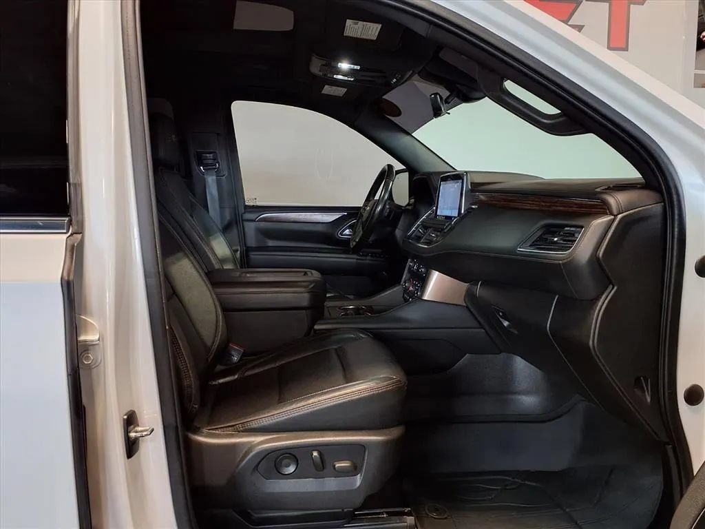 Used 2021 Chevrolet Suburban High Country AWD/4WD image 14