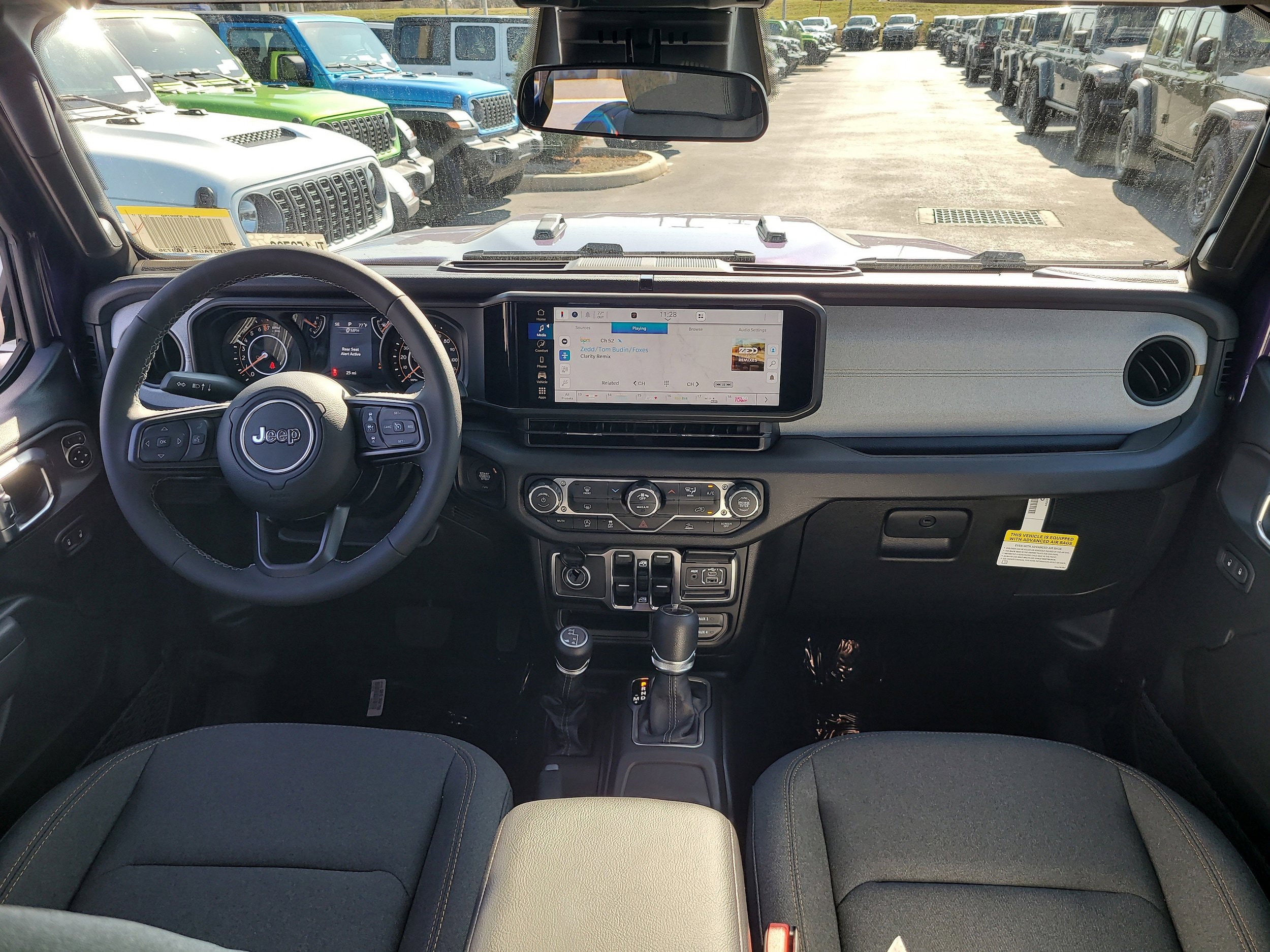 New 2026 Jeep Gladiator Sport AWD/4WD image 11