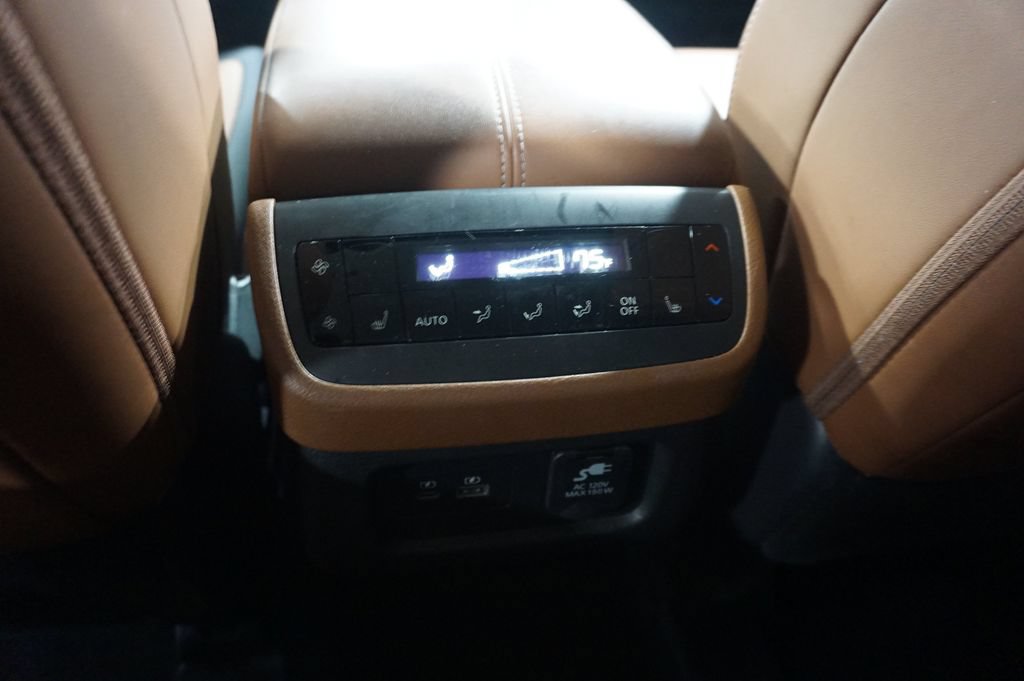 Used 2023 Nissan Pathfinder Platinum AWD/4WD image 15