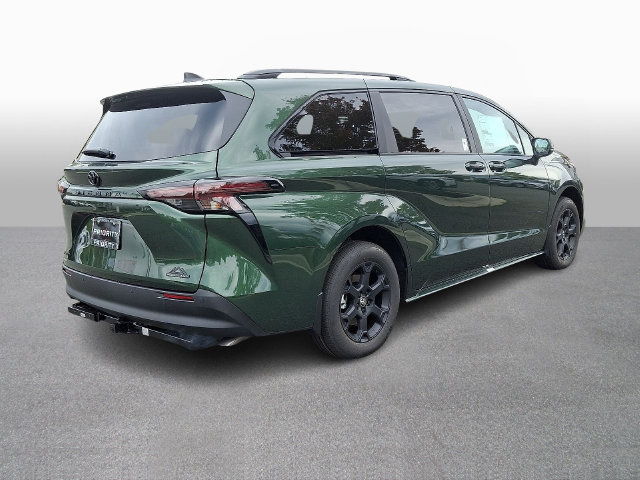 New 2026 Toyota Sienna XLE Woodland Edition AWD/4WD image 4