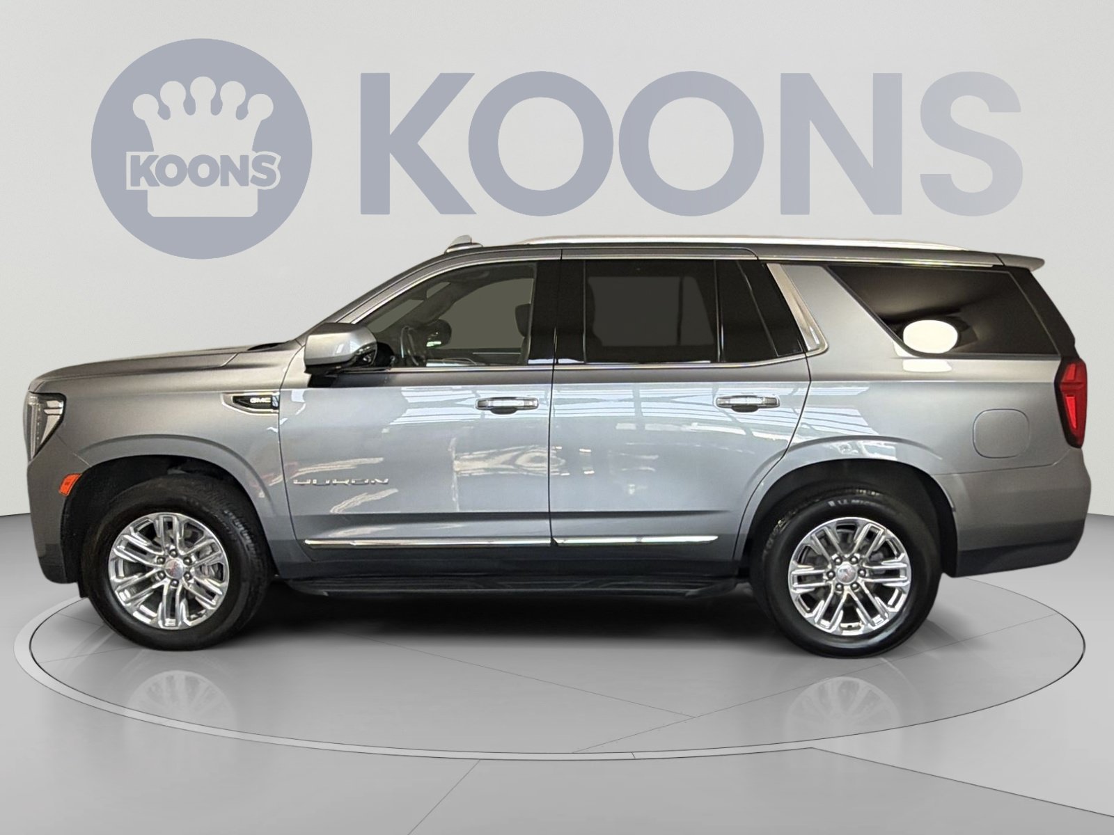 Used 2022 GMC Yukon SLT w/ SLT Premium Package AWD/4WD image 2