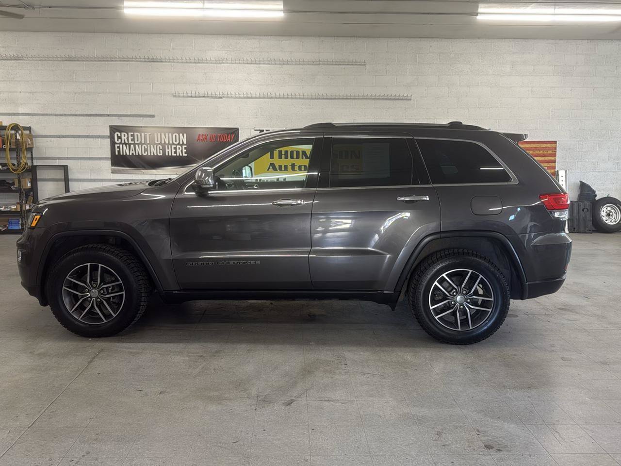 Used 2018 Jeep Grand Cherokee Limited w/ Luxury Group II AWD/4WD image 92