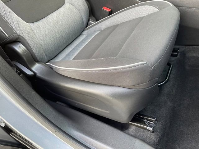 Used 2025 Chevrolet TrailBlazer LT w/ Driver Confidence Package image 26