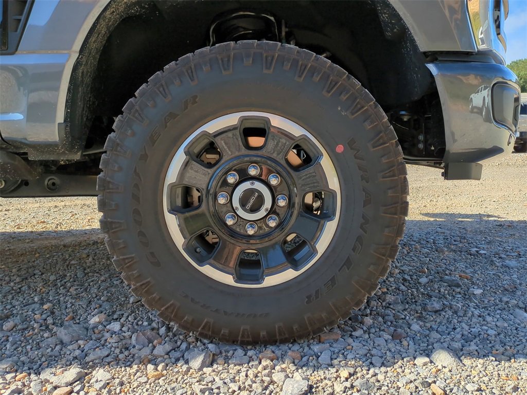 New 2026 Ford F250 Platinum image 11