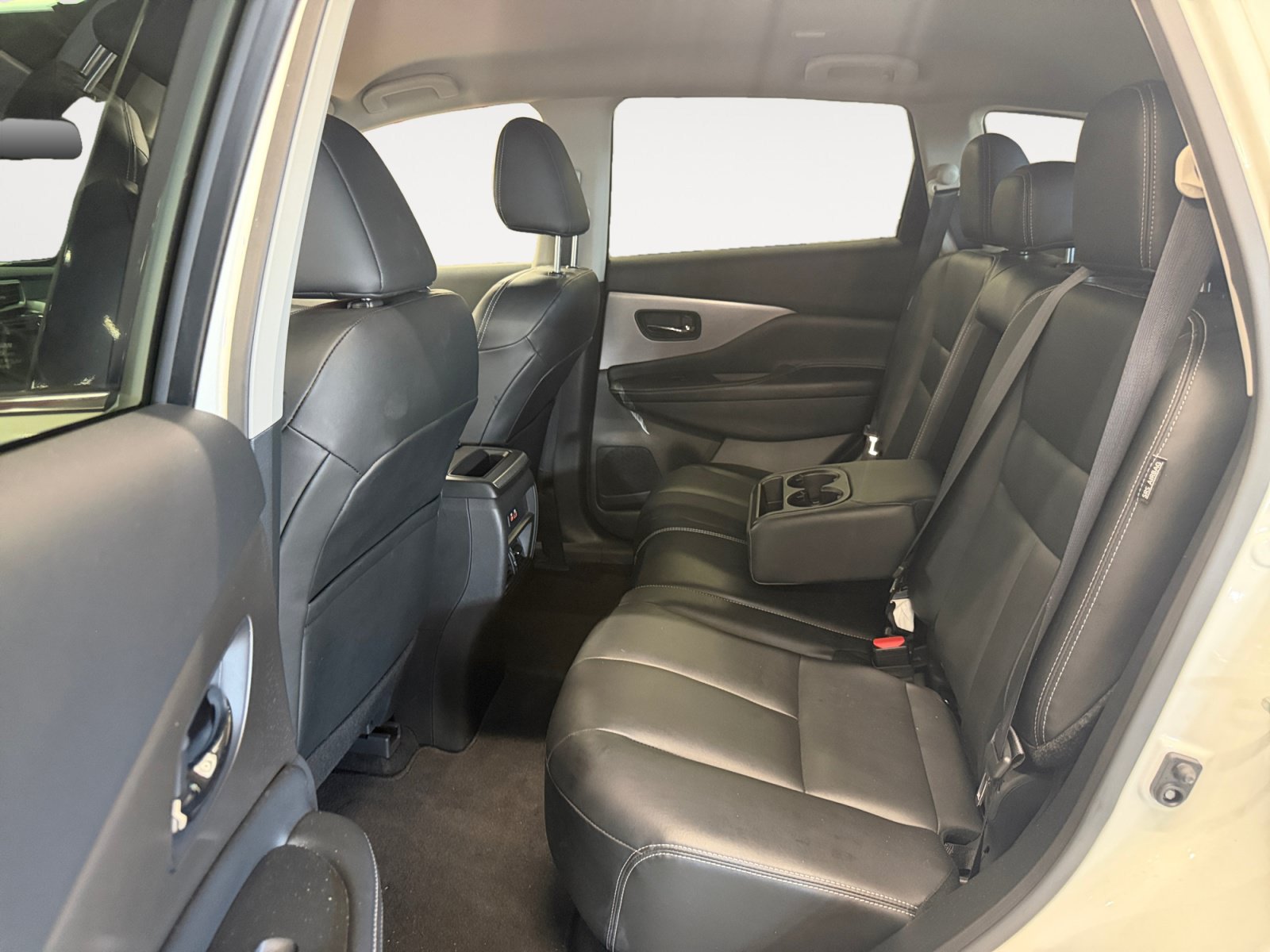 Used 2024 Nissan Murano SV w/ SV Midnight Edition Package FWD image 23