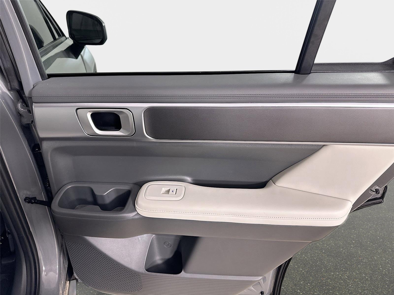 Used 2025 Hyundai Santa Fe SEL image 40