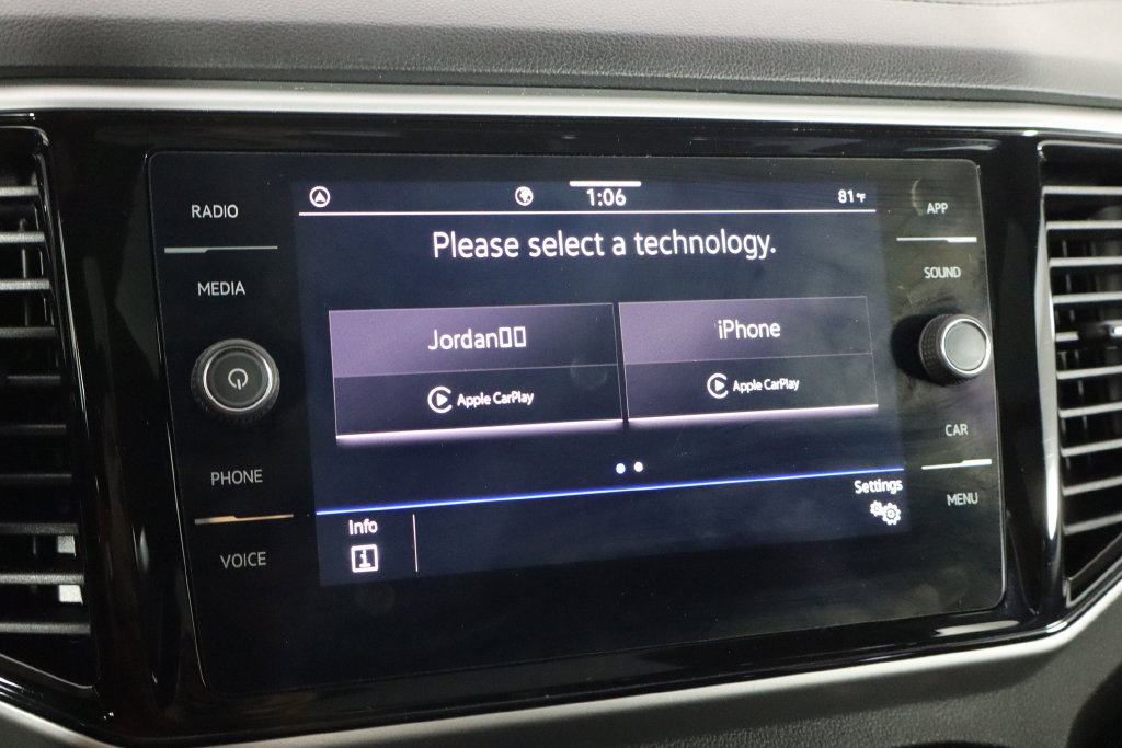 Used 2022 Volkswagen Atlas Cross Sport SE FWD image 36