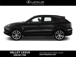 Used 2023 Porsche Cayenne Platinum Edition image 7