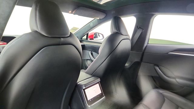 Used 2022 Tesla Model S image 29