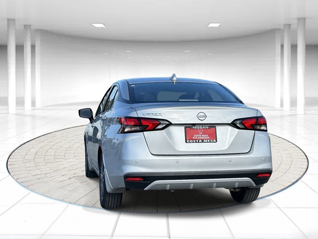 Used 2025 Nissan Versa SV w/ Trunk Package image 3
