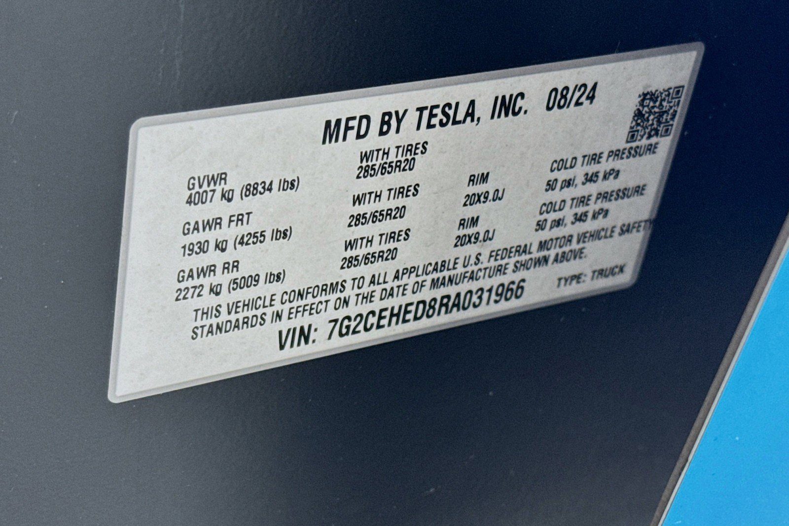 Used 2024 Tesla Cybertruck AWD Crew Cab image 24