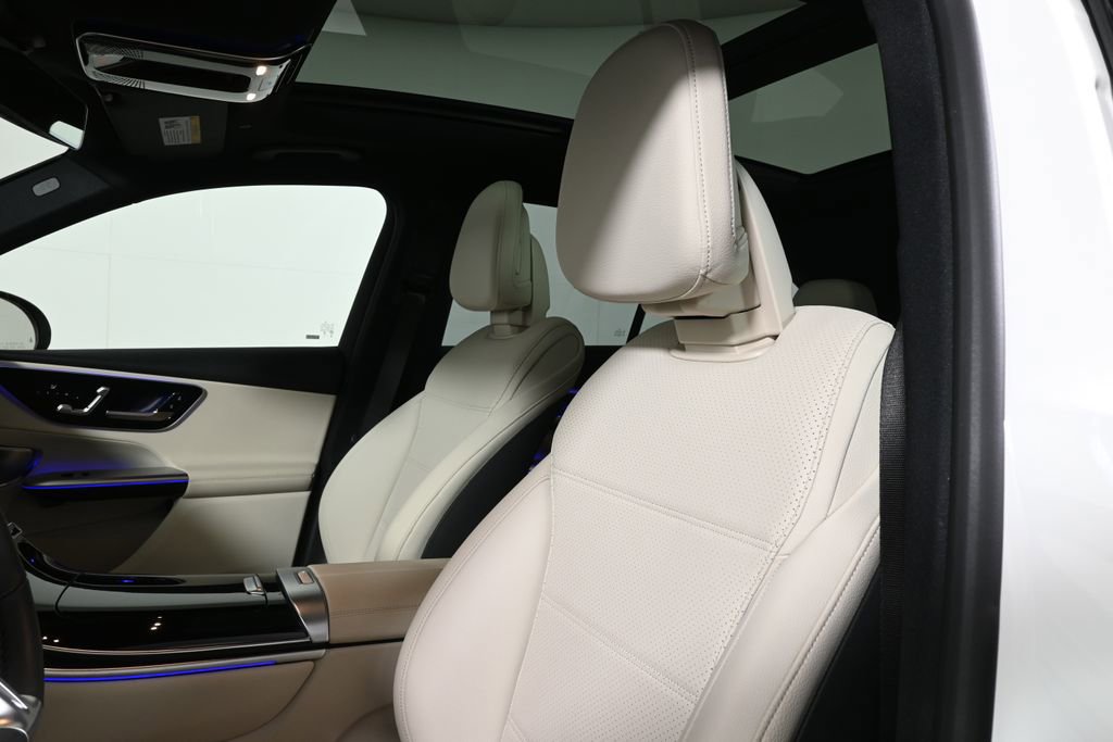 Certified 2025 Mercedes-Benz GLC 300 4MATIC image 16