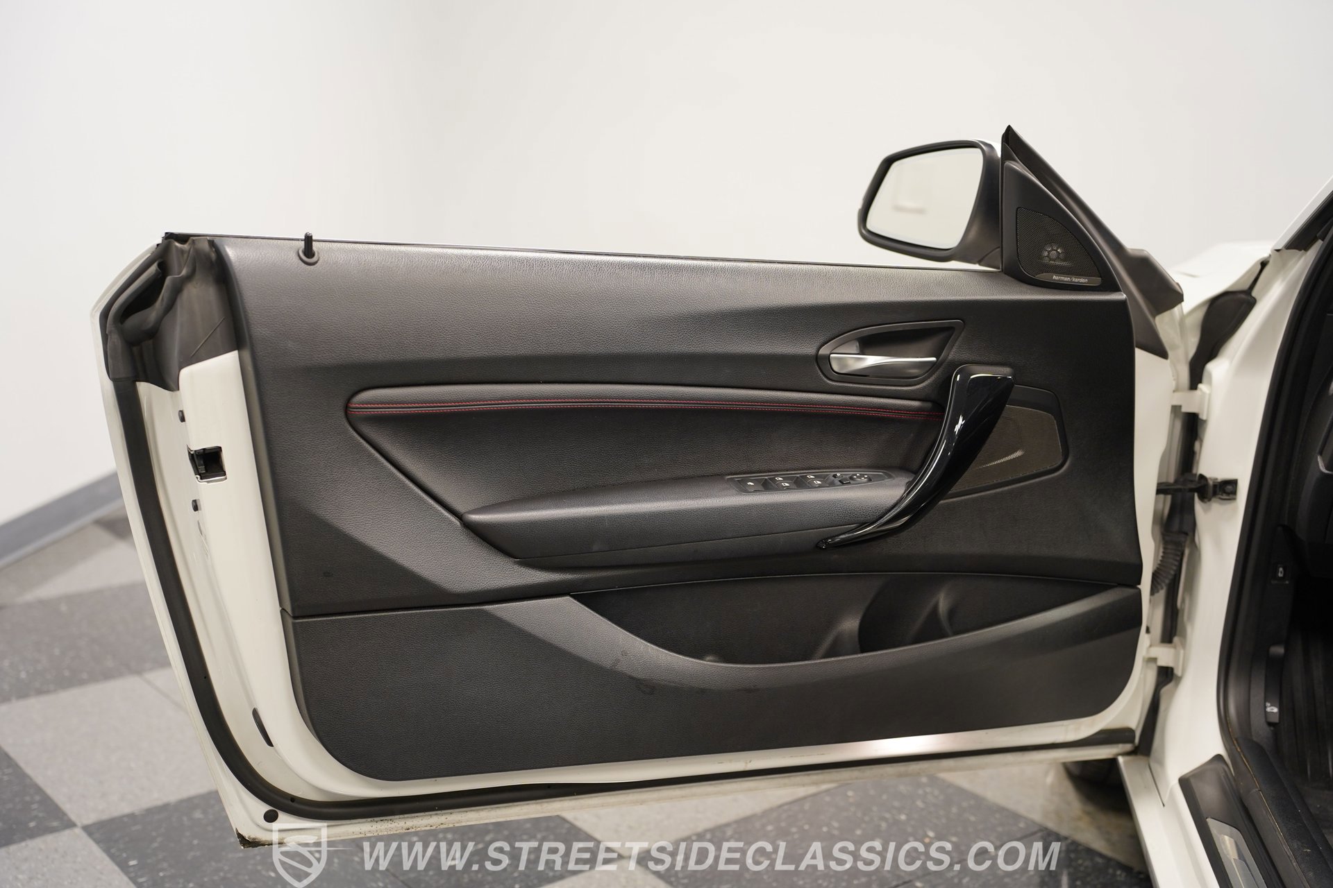 Used 2017 BMW 230i Convertible RWD image 37