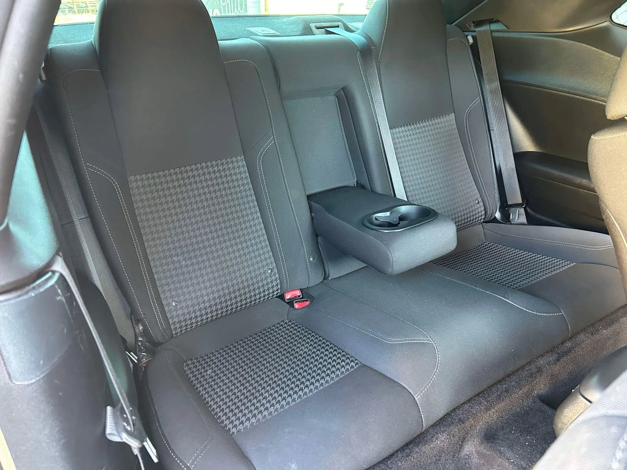 Used 2019 Dodge Challenger SXT image 10