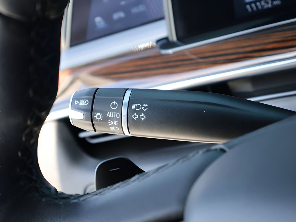 Used 2024 Cadillac Escalade Premium Luxury image 39