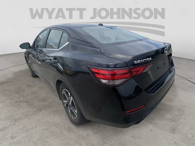 Used 2024 Nissan Sentra SV FWD image 7