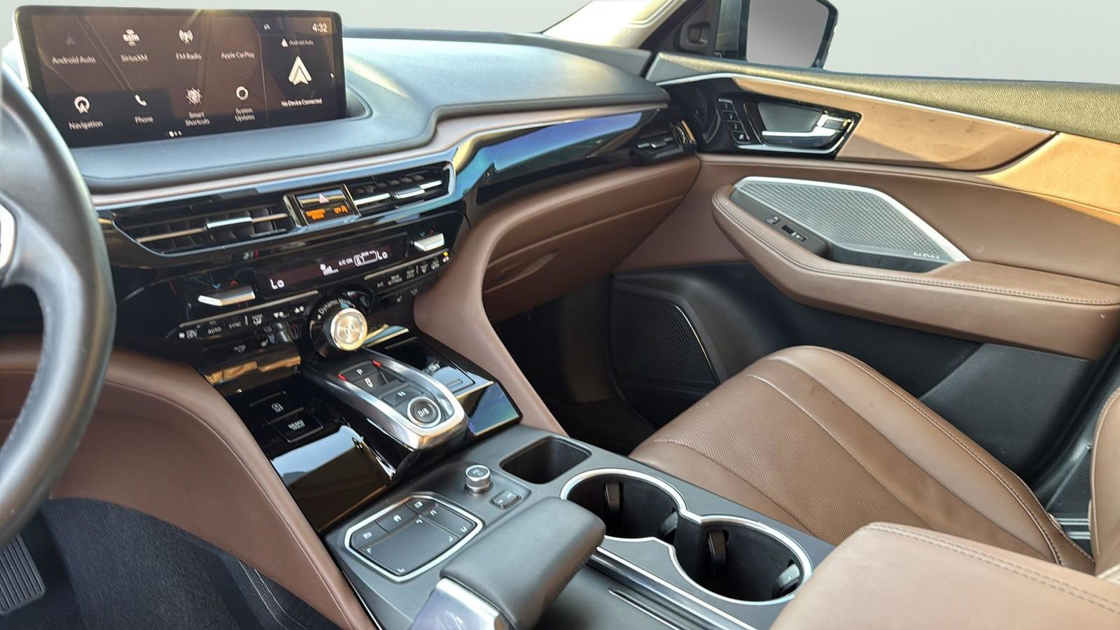 Used 2024 Acura MDX SH-AWD w/ Technology Package image 20