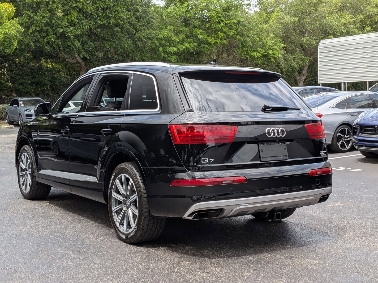 Used 2017 Audi Q7 3.0T Premium Plus image 3