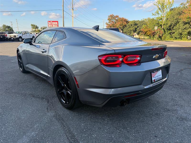 Used 2021 Chevrolet Camaro LT RWD image 7