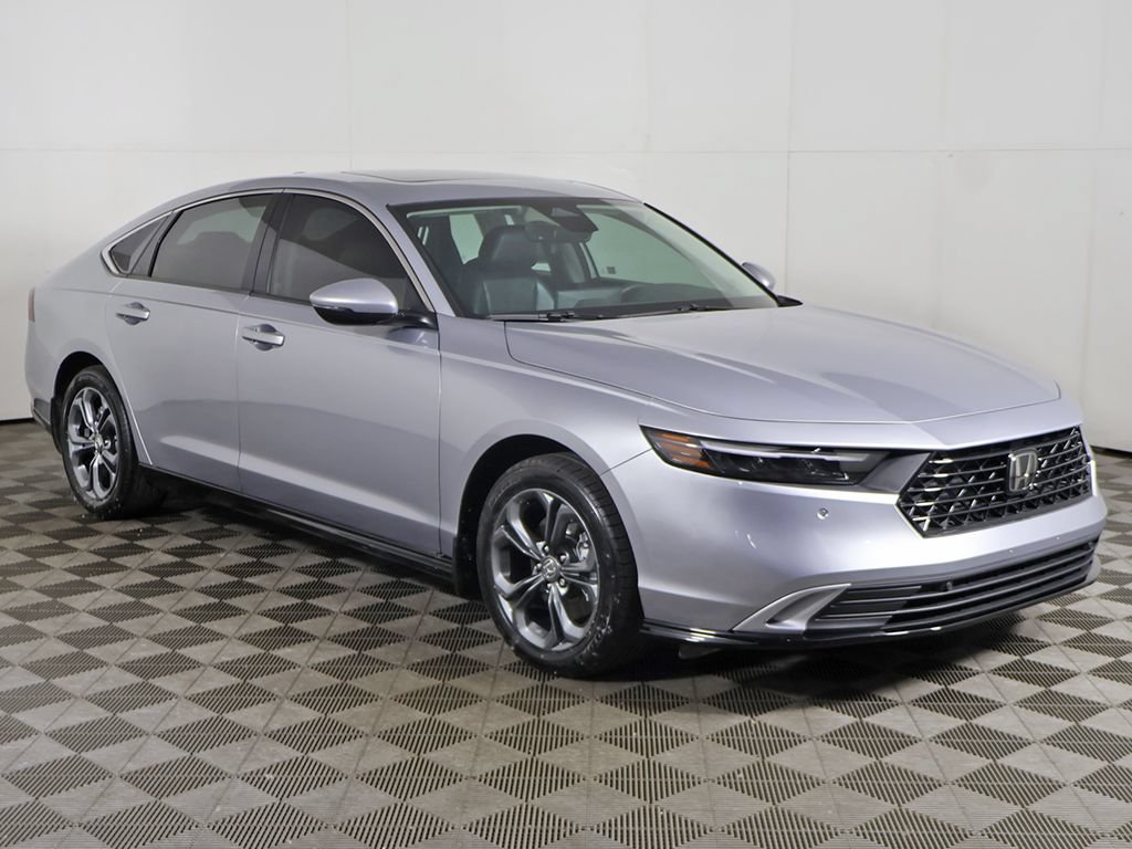 Used 2025 Honda Accord EX-L image 2