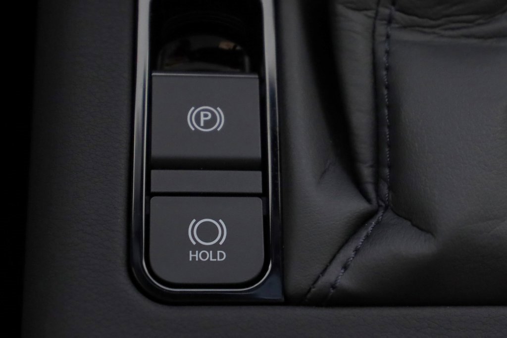 Used 2025 Lexus GX 550 w/ Accessory Package (2T) image 30