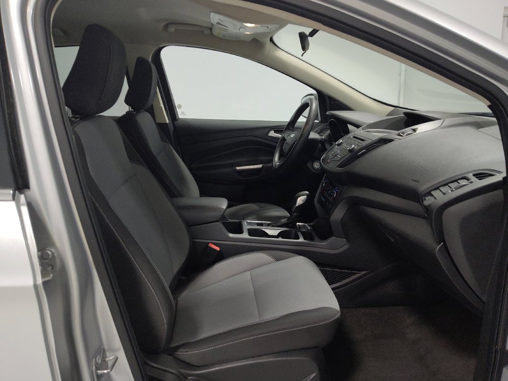 Used 2018 Ford Escape SE image 21