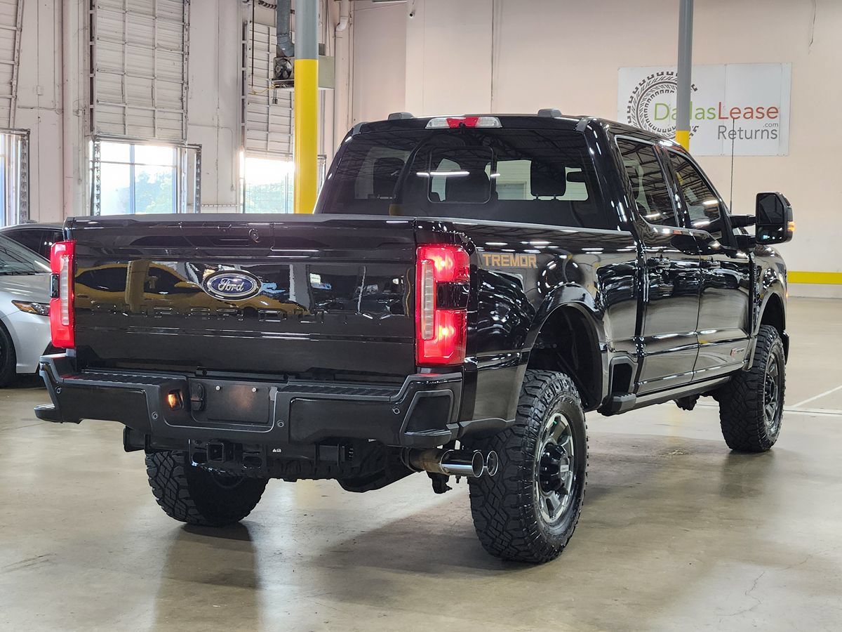 Used 2023 Ford F250 Lariat w/ Lariat Ultimate Package AWD/4WD image 8