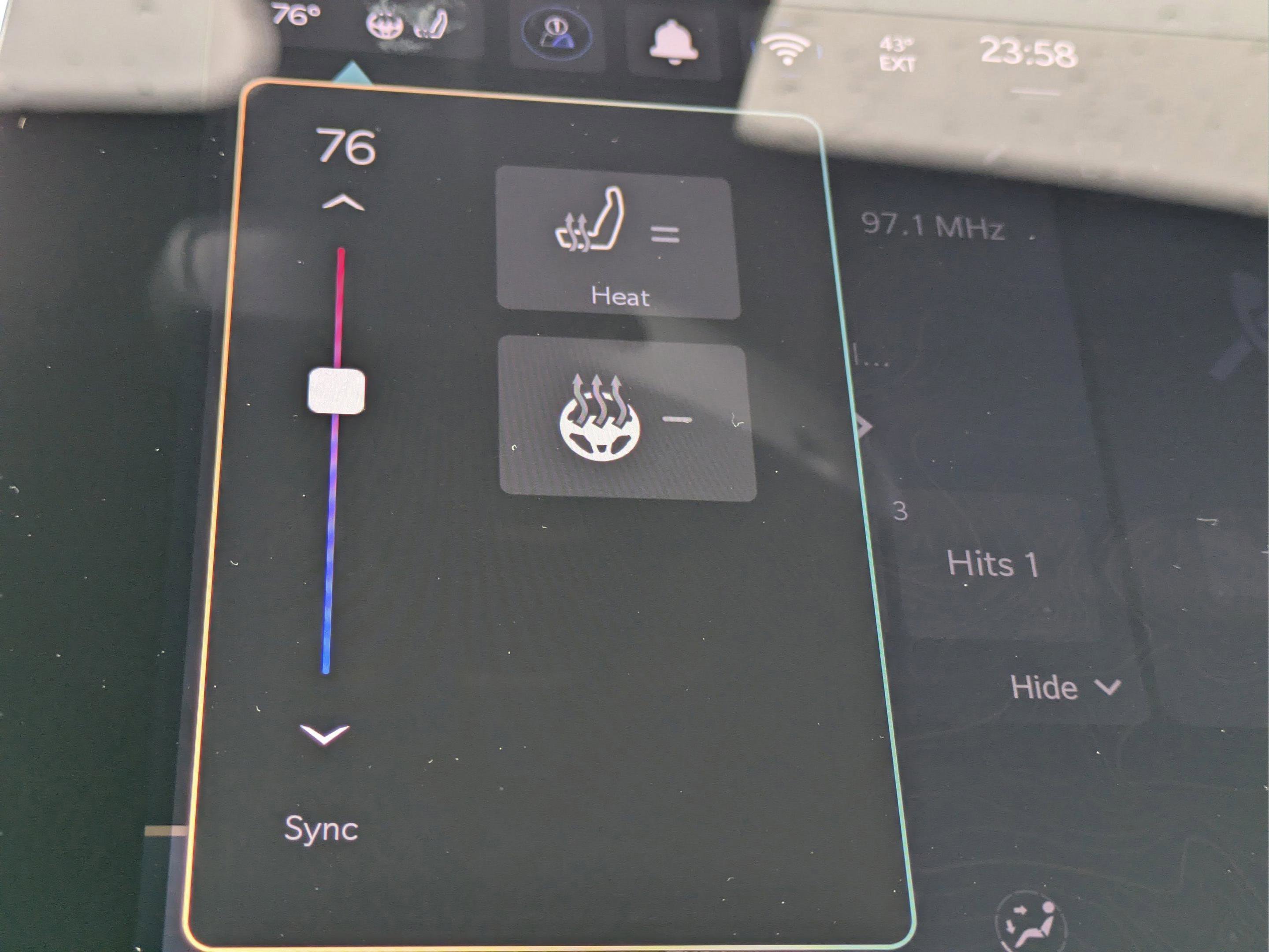 New 2026 Jeep Compass Latitude w/ Sun and Sound Group image 24