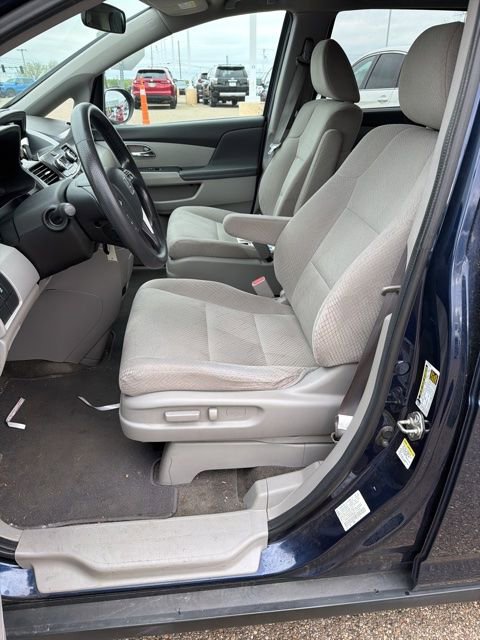 Used 2014 Honda Odyssey LX image 5