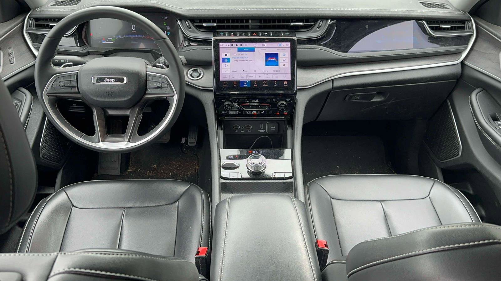 Used 2023 Jeep Grand Cherokee 4WD 4xe image 11