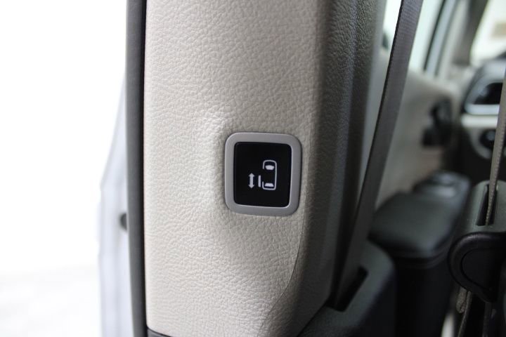 Used 2024 Chrysler Pacifica Touring-L image 52