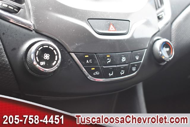 Used 2017 Chevrolet Cruze LT FWD image 33
