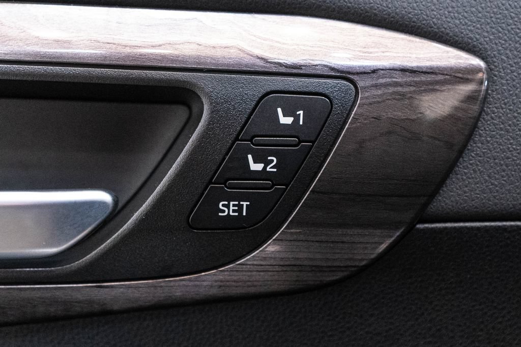 Certified 2026 Toyota Highlander Platinum AWD/4WD image 22