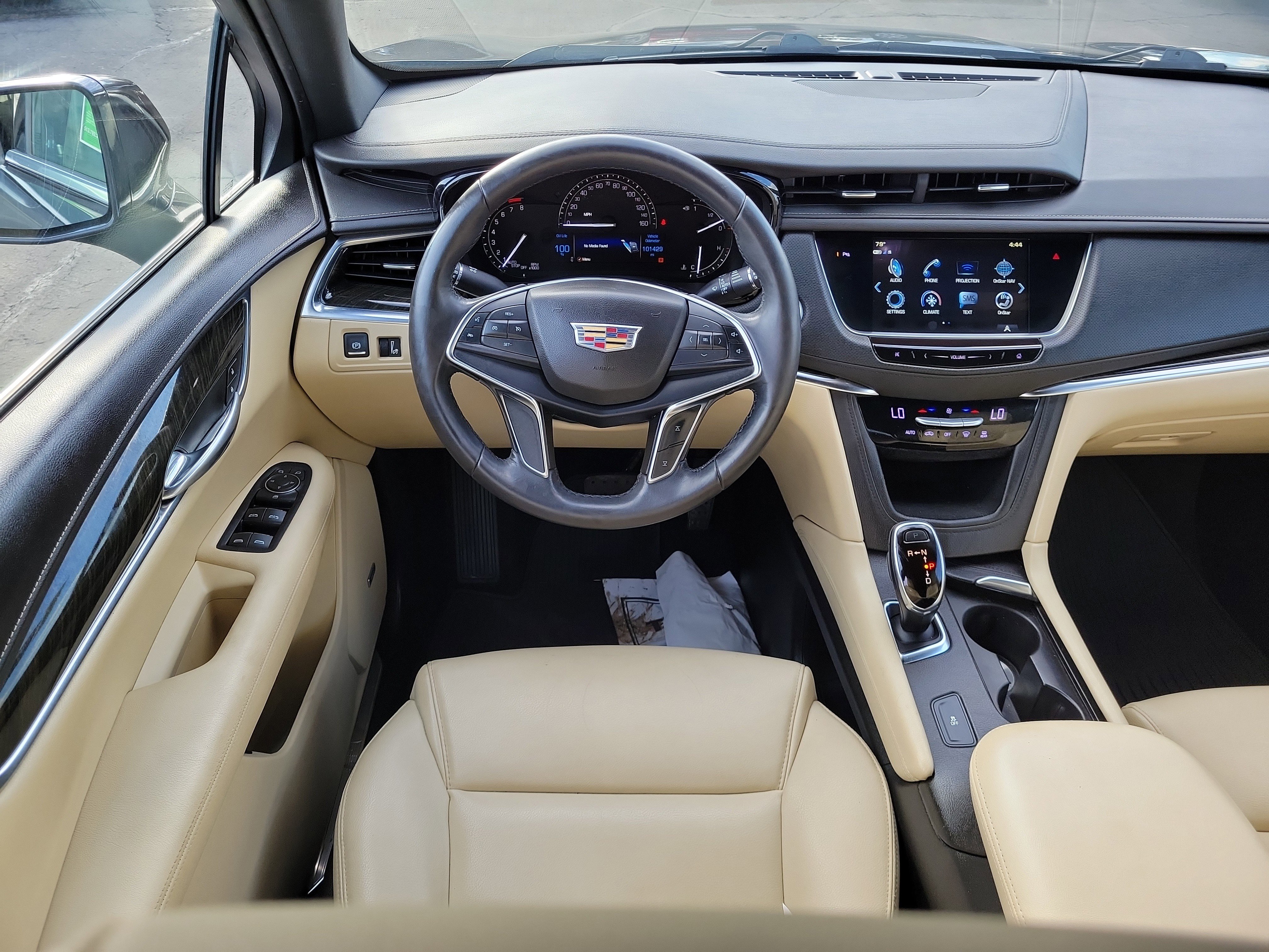 Used 2018 Cadillac XT5 FWD image 12