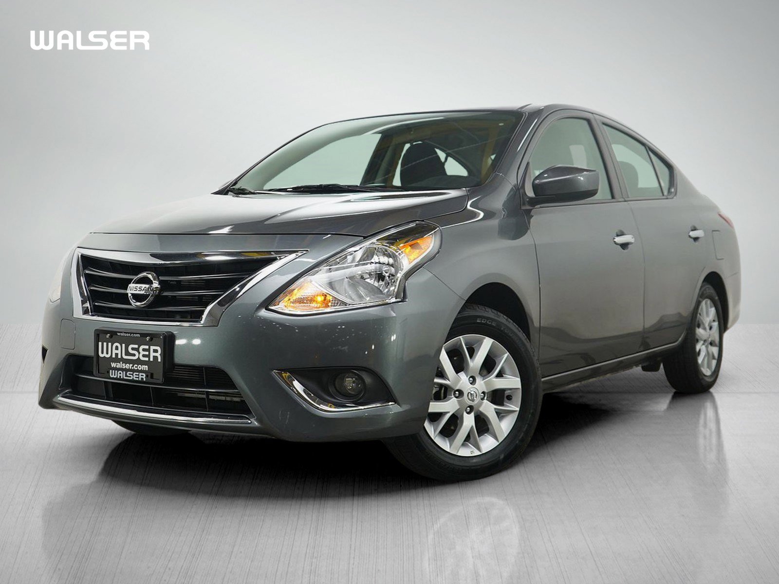 Used 2018 Nissan Versa SV w/ SV Special Edition Package FWD image 1
