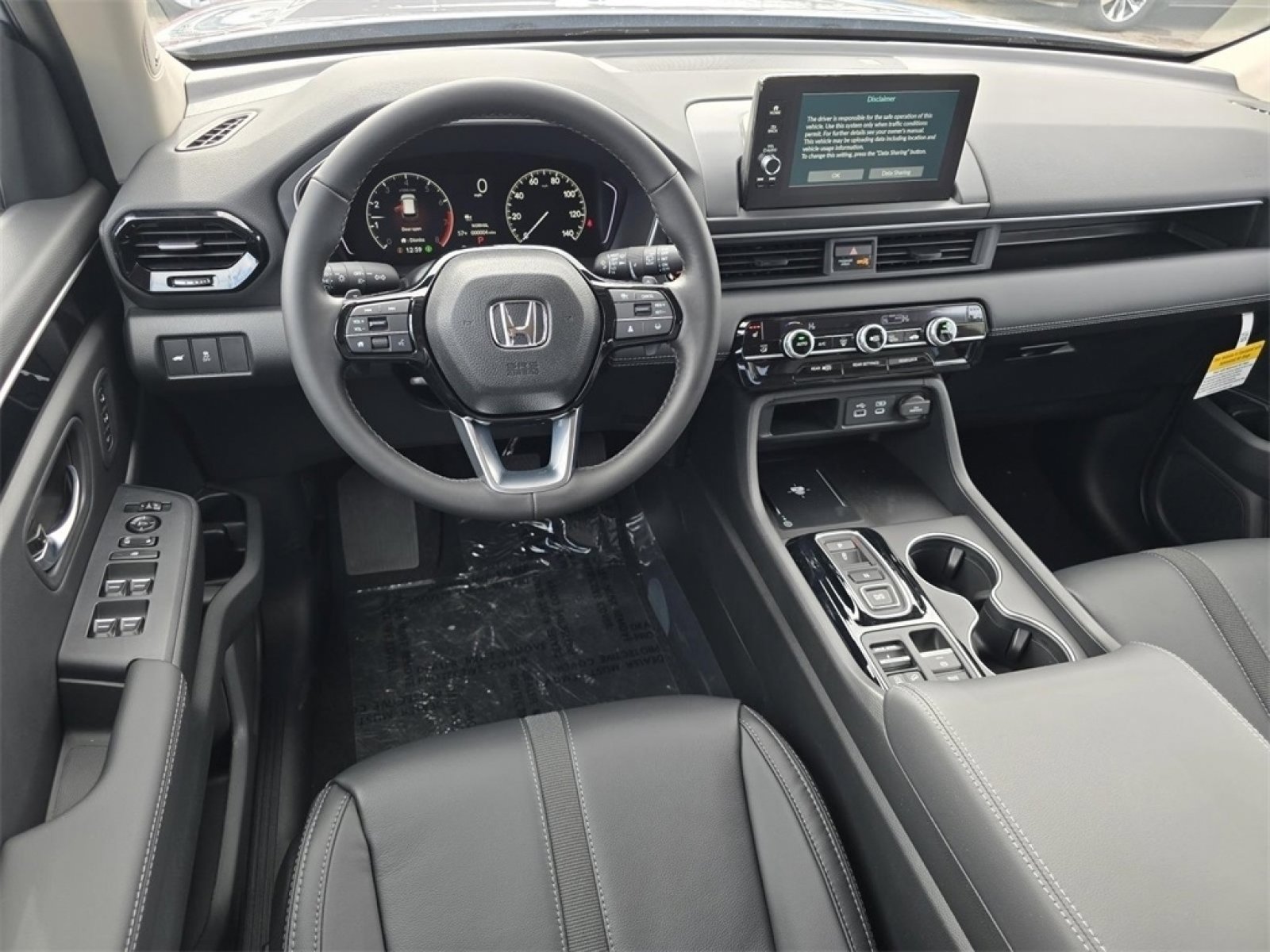 New 2025 Honda Pilot Touring image 28