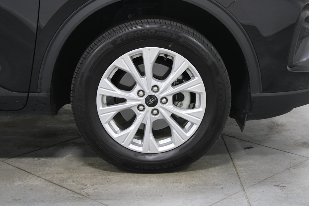 Used 2025 Ford Escape Active AWD/4WD image 12