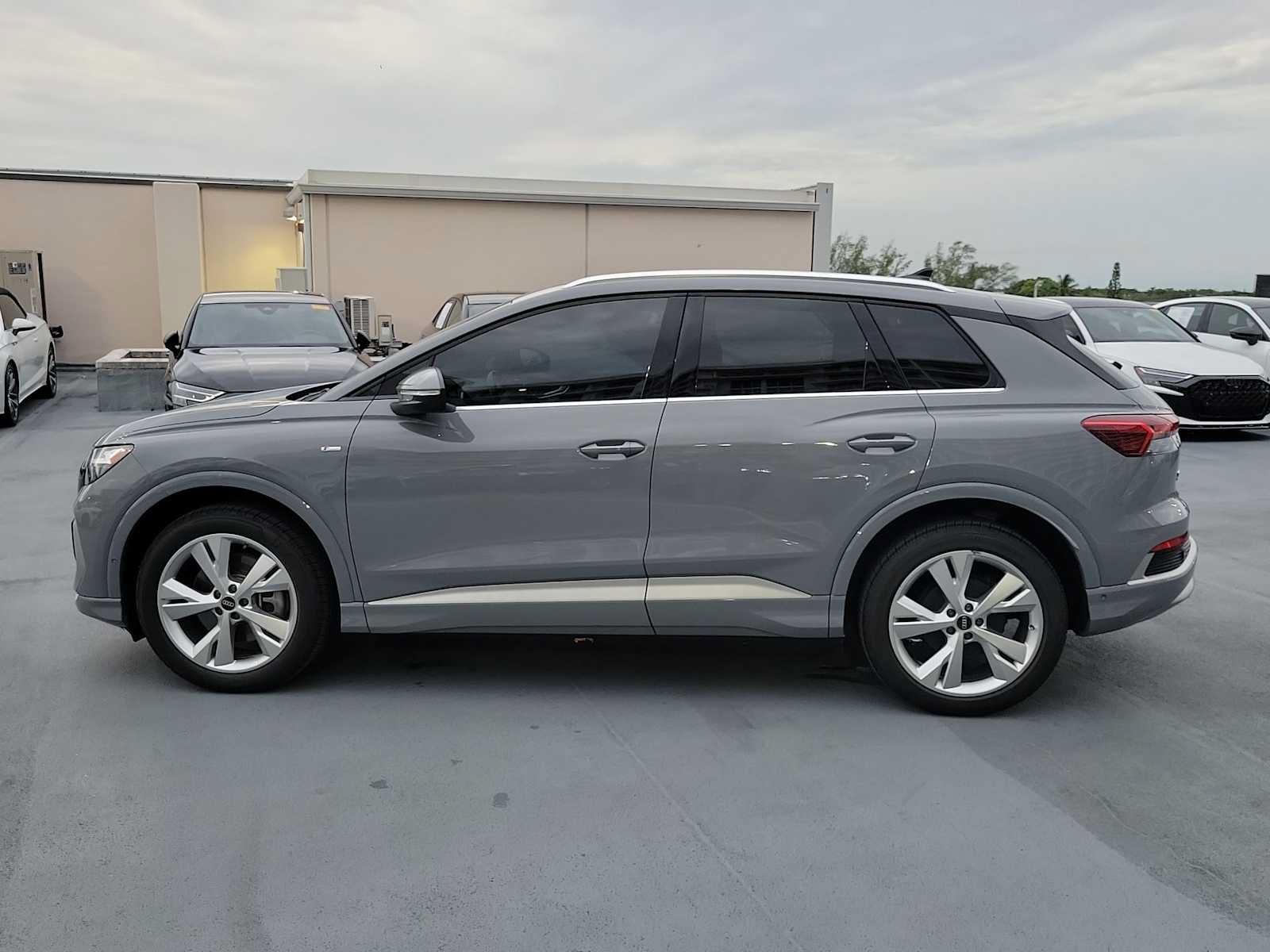 Certified 2023 Audi Q4 e-tron Premium Plus w/ Premium Plus AWD/4WD image 3