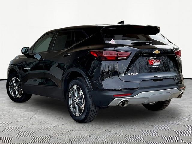 Used 2024 Chevrolet Blazer LT w/ Driver Confidence Package FWD image 4