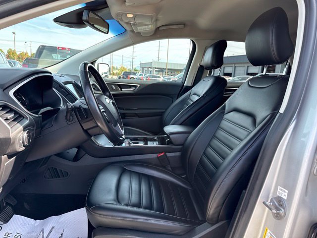 Used 2019 Ford Edge SEL w/ Equipment Group 201A AWD/4WD image 22