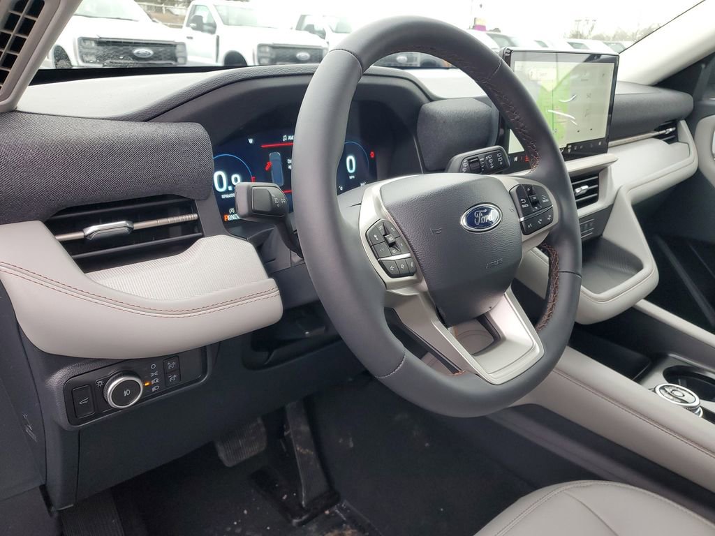 New 2026 Ford Explorer Active w/ Active Comfort Package image 11