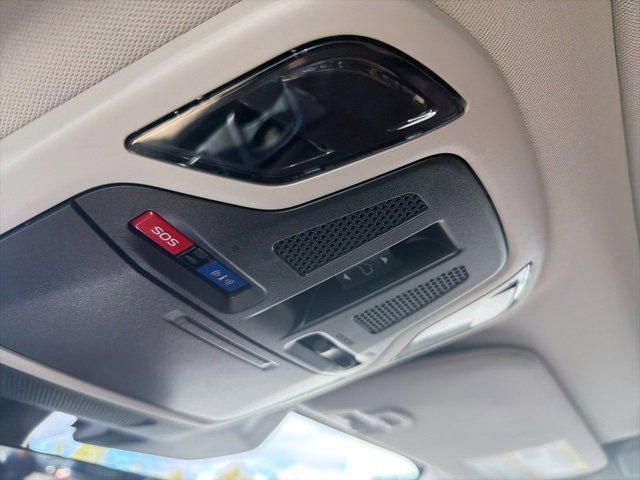 Used 2023 Subaru Outback Touring image 36