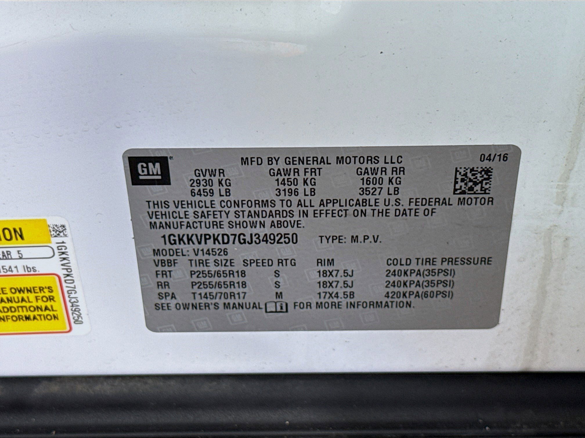 Used 2016 GMC Acadia SLE image 39