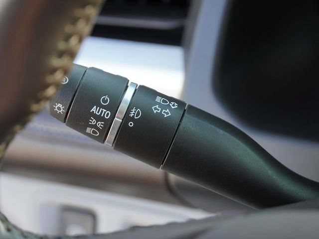 Used 2021 GMC Acadia SLT w/ Preferred Package FWD image 31