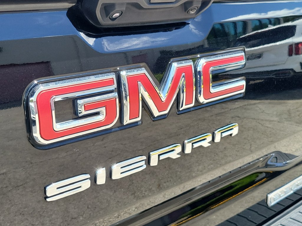 Used 2023 GMC Sierra 1500 Elevation RWD image 13