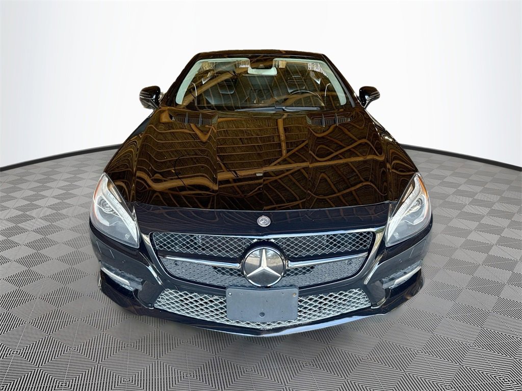 Used 2013 Mercedes-Benz SL 550 w/ Premium Pkg image 2